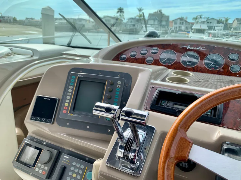 1998 Bayliner Avanti 3685 Sunbridge Express