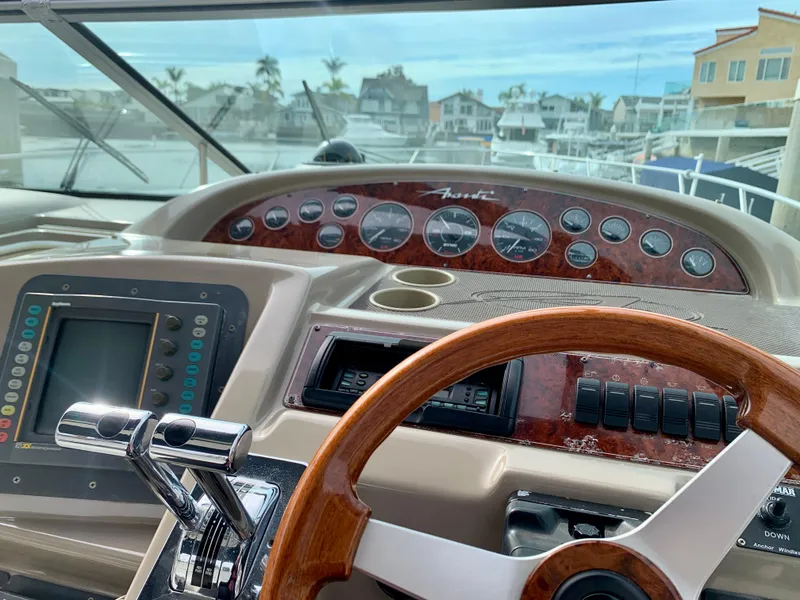 1998 Bayliner Avanti 3685 Sunbridge Express