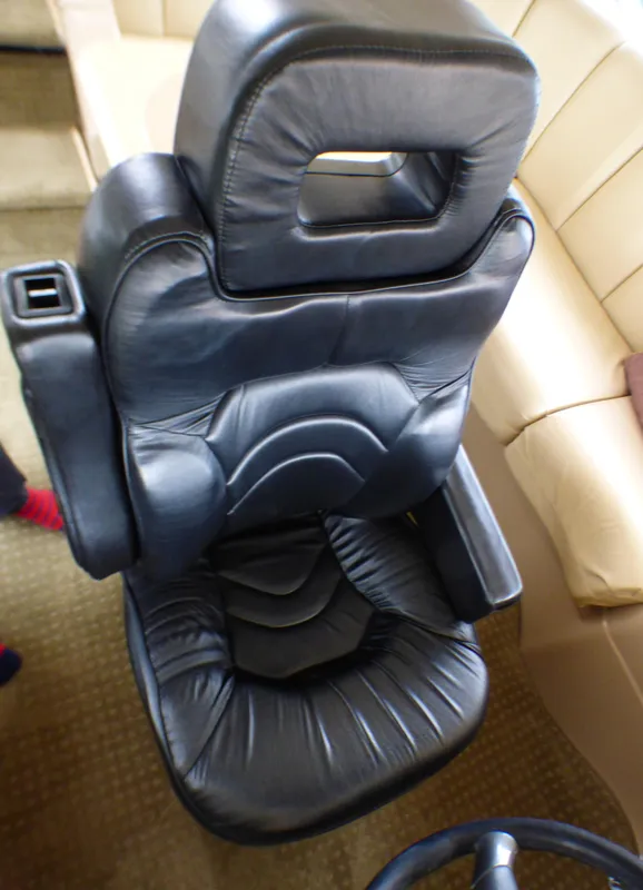 1999 Carver 530 Voyager Pilothouse