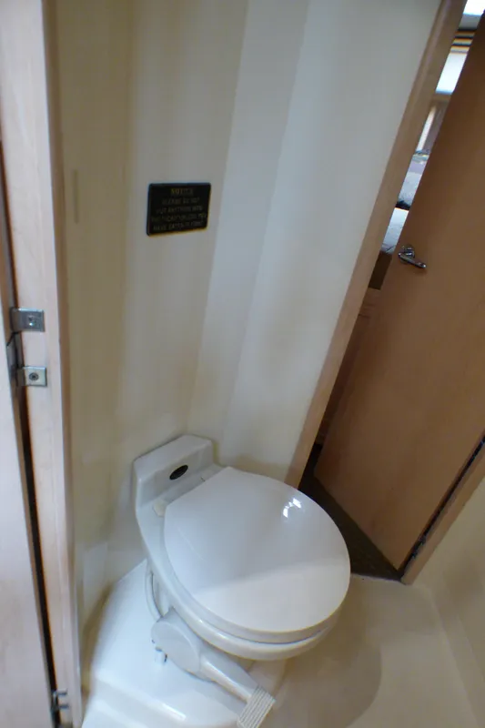 1999 Carver 530 Voyager Pilothouse