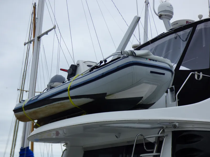 1999 Carver 530 Voyager Pilothouse