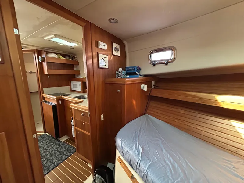 Fwd Cabin 2