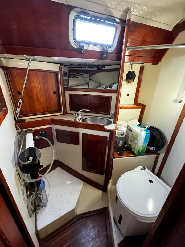 1984 Ericson 35.3