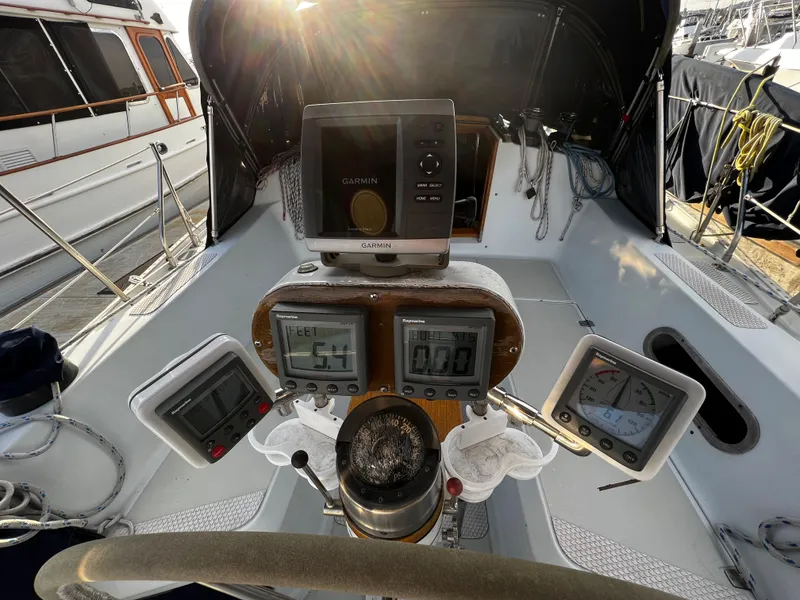 1984 Ericson 35.3