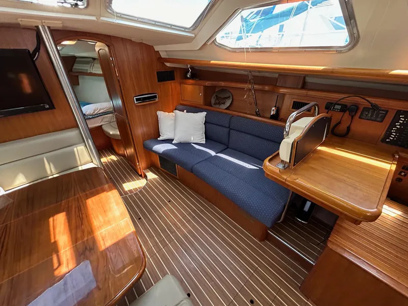 Salone Starboard