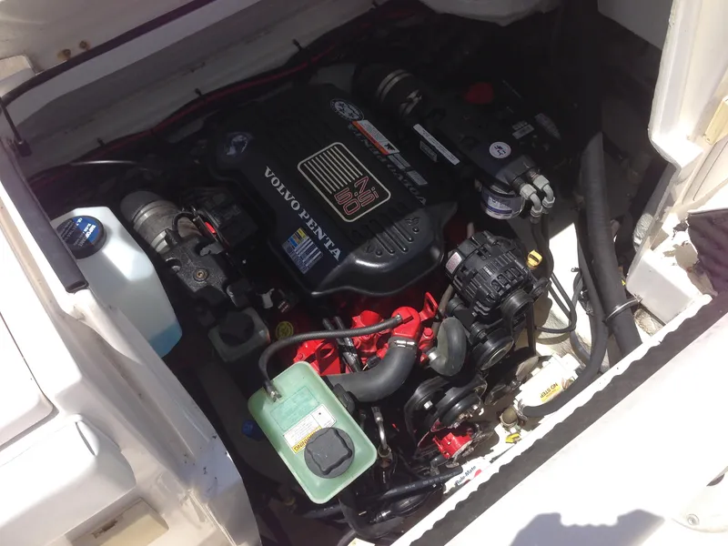 2007 Seaswirl Striper 2601 Walkaround I/O
