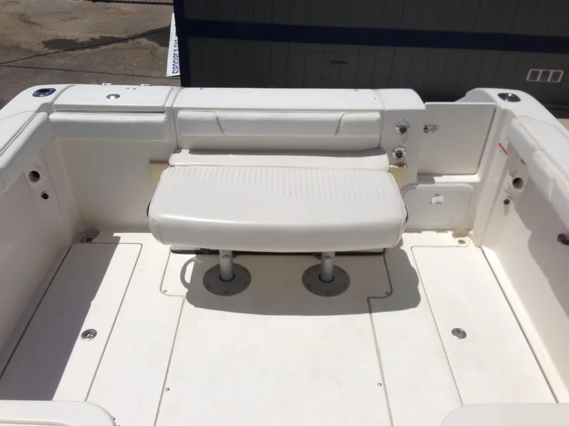 2007 Seaswirl Striper 2601 Walkaround I/O