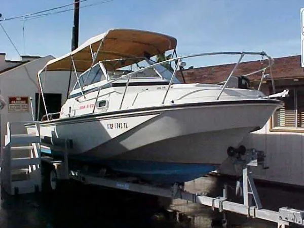 1978 Boston Whaler Revenge