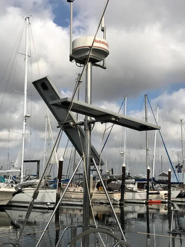 1983 Islander Peterson
