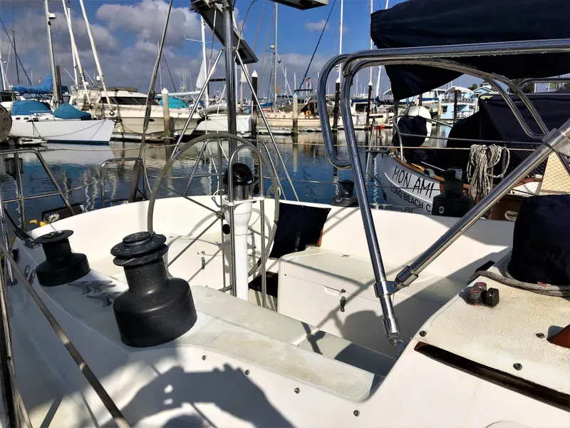 1983 Islander Peterson