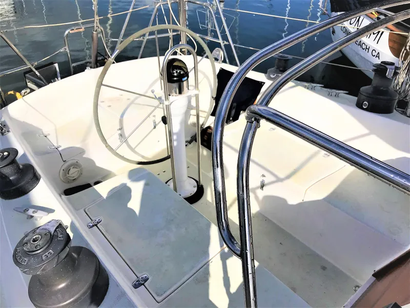 1983 Islander Peterson