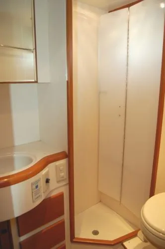 2001 Offshore Yachts Pilothouse