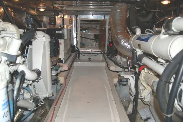 2001 Offshore Yachts Pilothouse