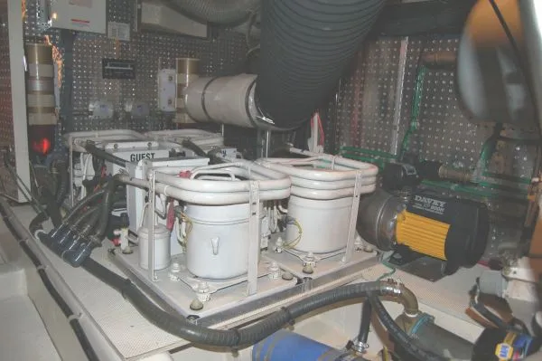 2001 Offshore Yachts Pilothouse