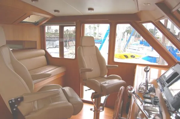 2001 Offshore Yachts Pilothouse