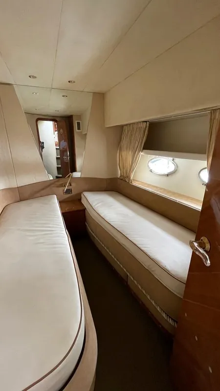 1996 Azimut 54 Flybridge Yacht
