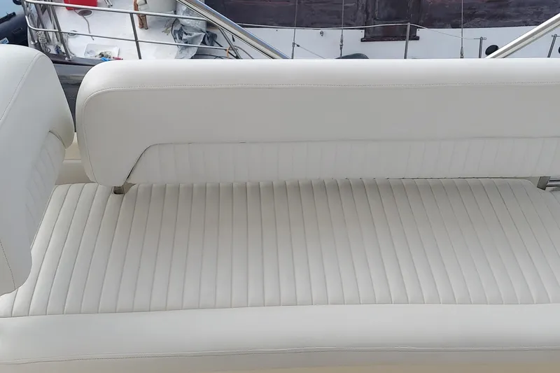 1996 Azimut 54 Flybridge Yacht