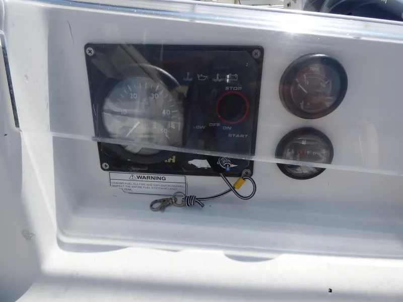 2004 Beneteau 373