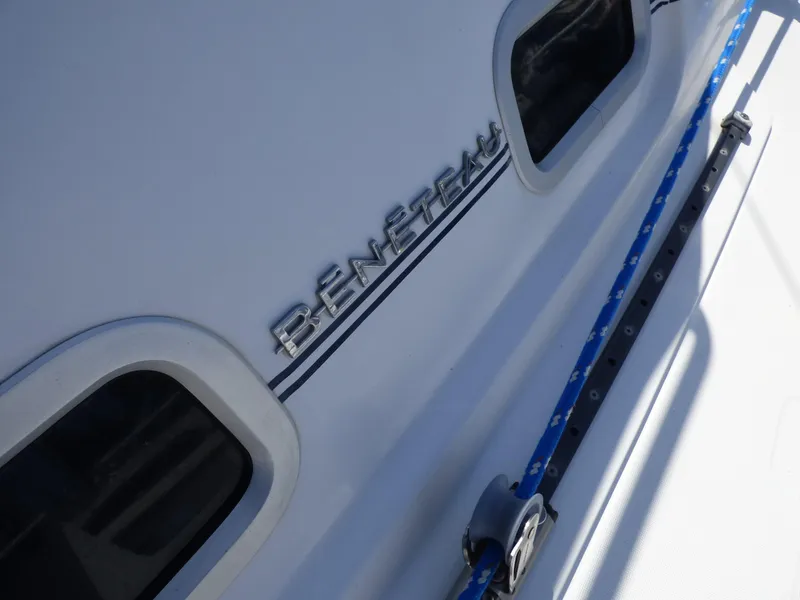 2004 Beneteau 373
