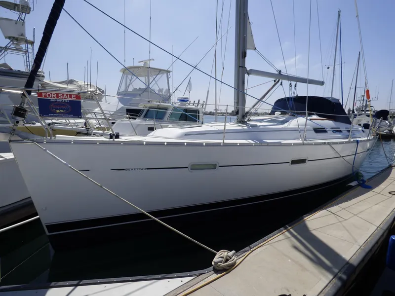 2004 Beneteau 373