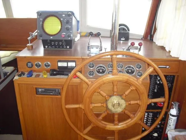 1977 Grand Banks Classic