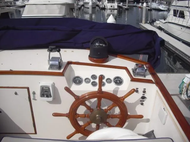 1977 Grand Banks Classic