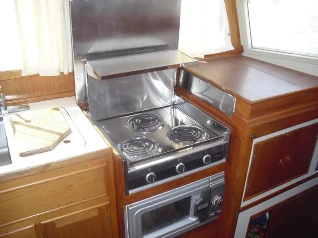 1977 Grand Banks Classic