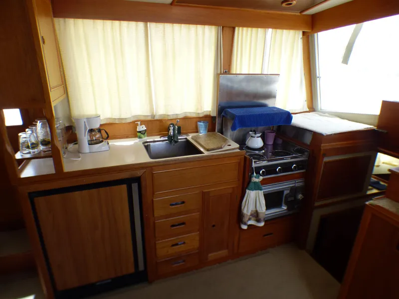 1977 Grand Banks Classic