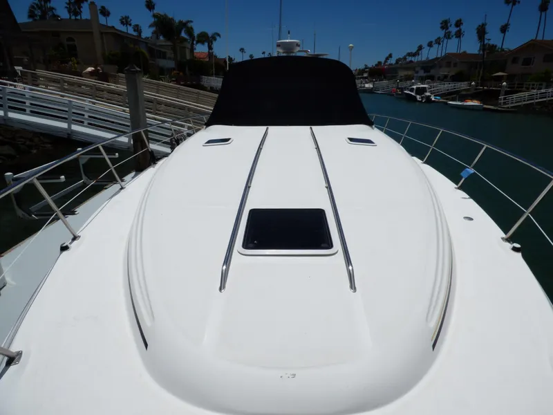 Long foredeck