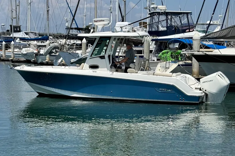 2020 Boston Whaler 250 Outrage
