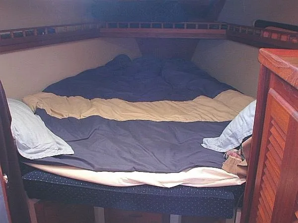 Vee Berth