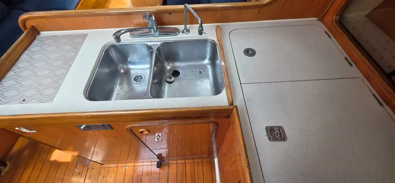1991 Beneteau Oceanis 390