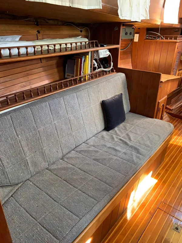 1979 Explorer 45