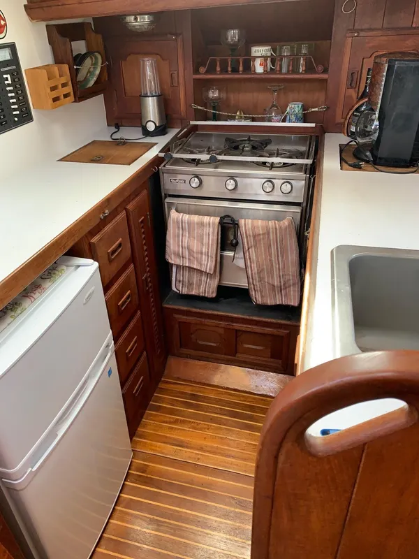 1979 Explorer 45