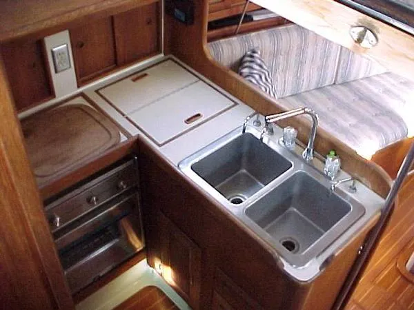 1989 Ericson 200/sloop
