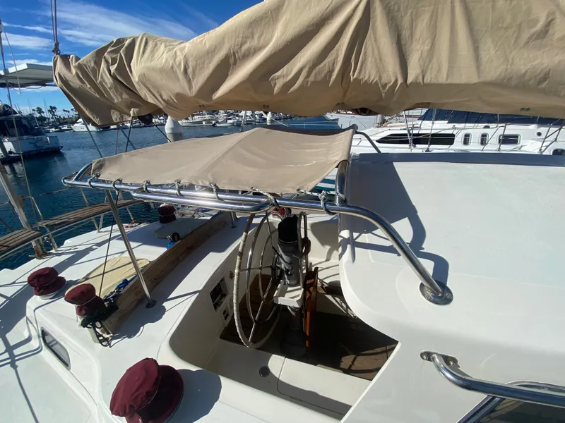 1985 Oceanic Center Cockpit 45