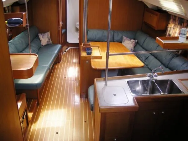 1999 Hunter 410