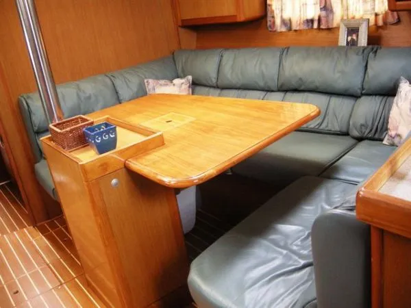 1999 Hunter 410