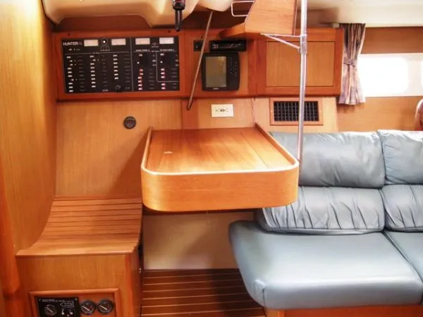 1999 Hunter 410