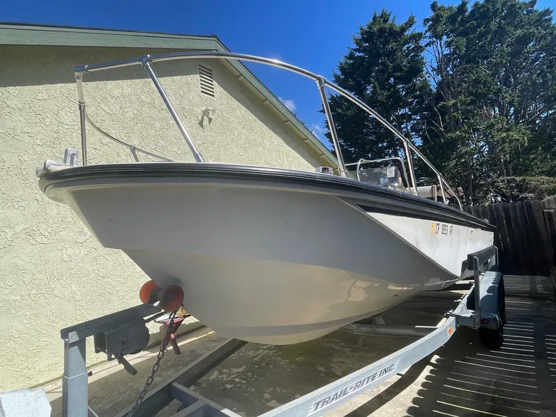1981 Boston Whaler Outrage 22
