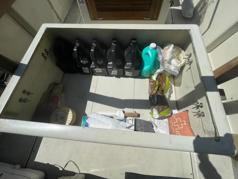 1981 Boston Whaler Outrage 22