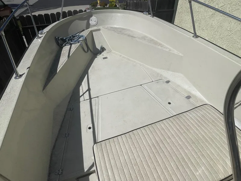 1981 Boston Whaler Outrage 22