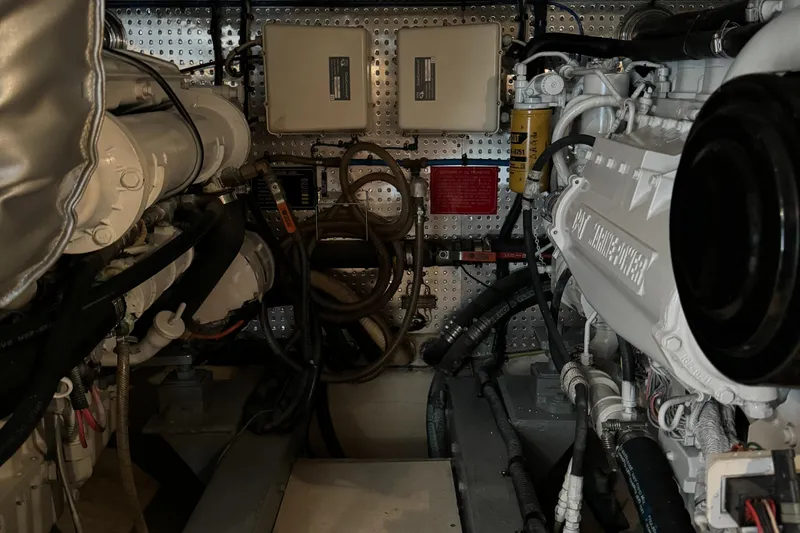 2002 Dyna 48
