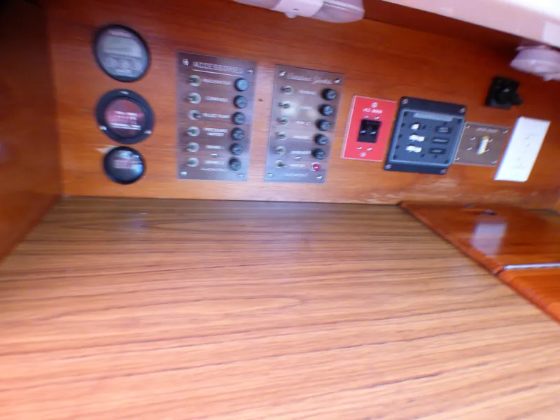 1977 Catalina 30
