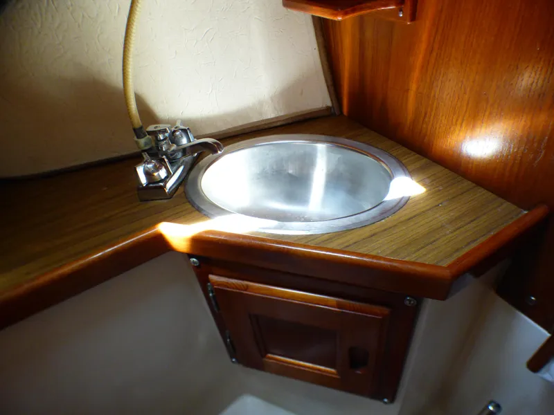 1977 Catalina 30
