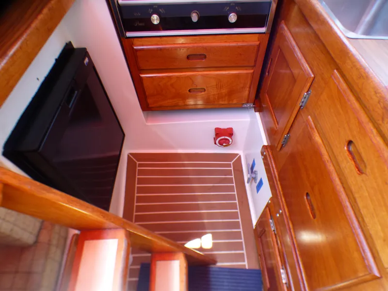 1977 Catalina 30