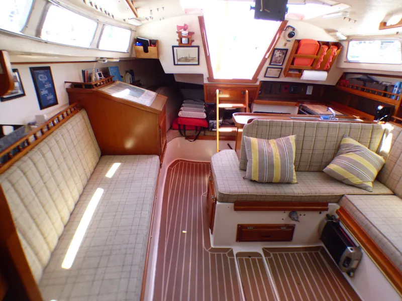 1977 Catalina 30