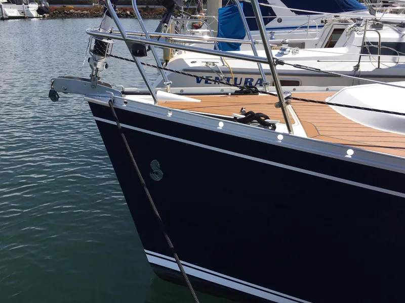 2005 Beneteau 323