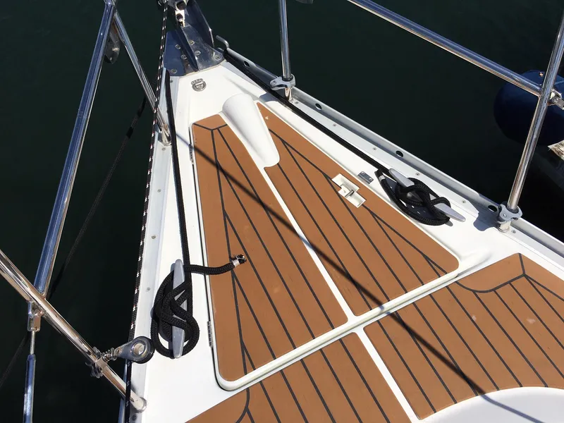 2005 Beneteau 323