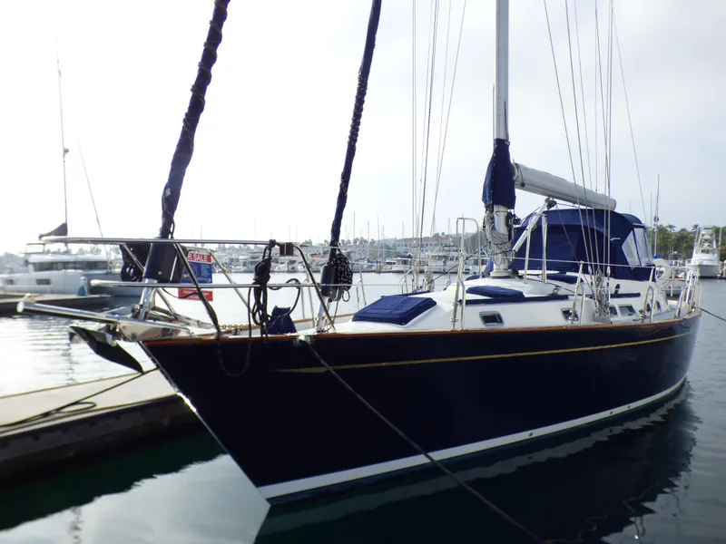 2000 Tayana 48